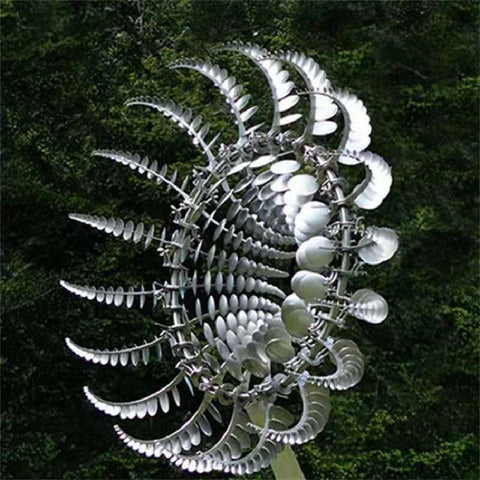 Décoration de jardin métal éolienne design