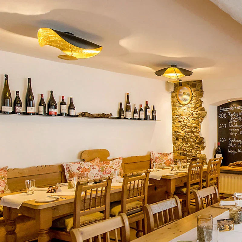 LumeOr – Plafonnier LED Moderne en Finition Dorée
